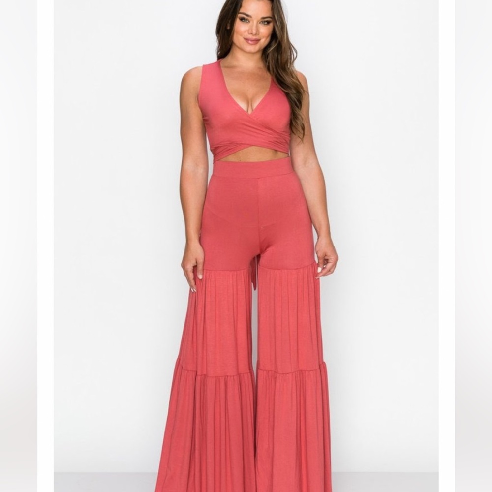 2 piece outfit.